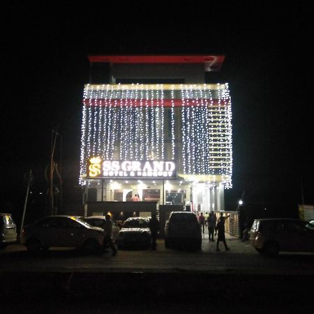 Hotel Ss Grand لاكناو المظهر الخارجي الصورة