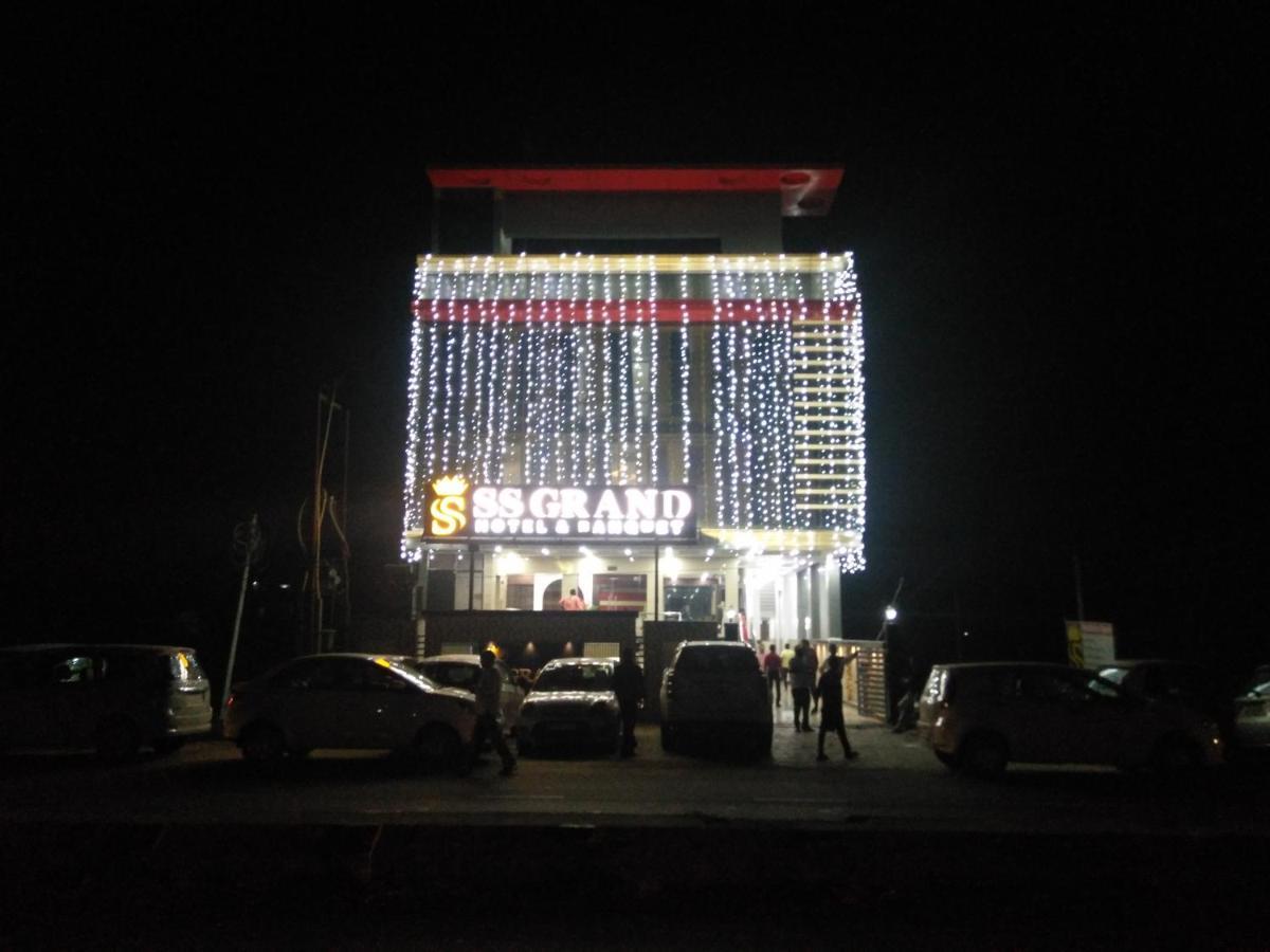 Hotel Ss Grand لاكناو المظهر الخارجي الصورة